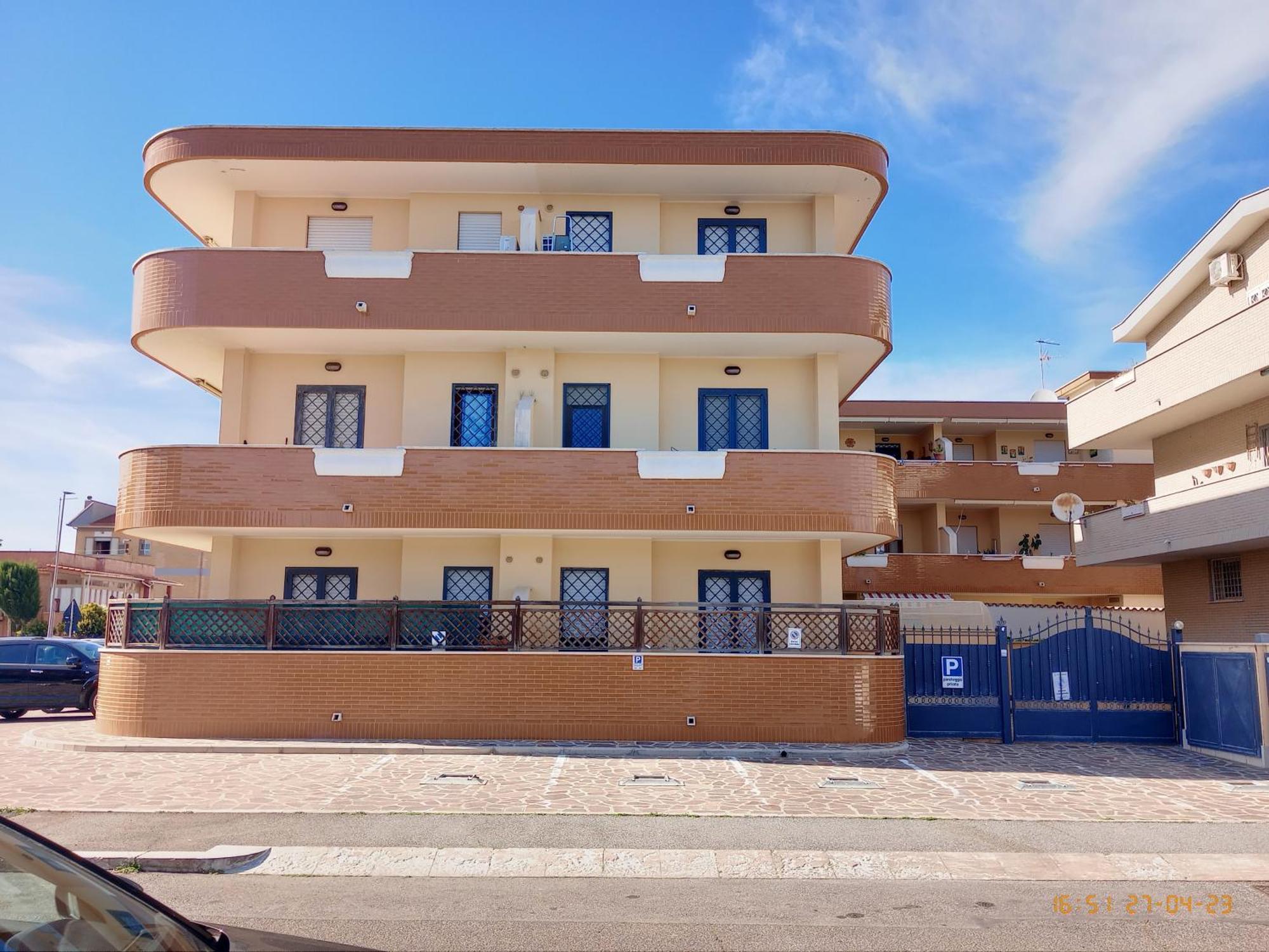 Summer&Winter Home By The Sea Fiumicino Exterior photo